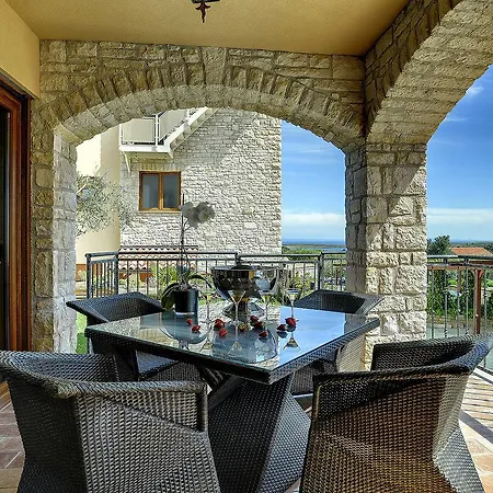 Holiday Marlera Ferienhaus Ližnjan