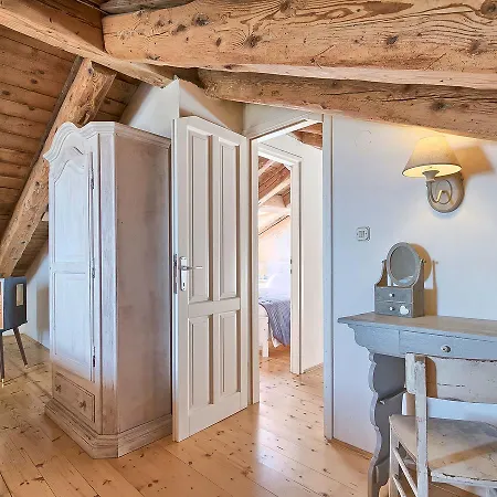 Ferienhaus Holiday Marlera