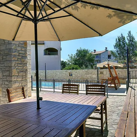 Holiday Marlera Vakantiehuis Ližnjan